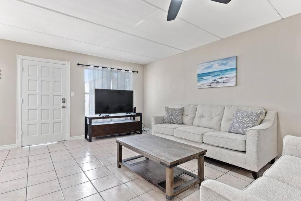2 Bed 1 Bath Condo By Beach & Entertainment South Padre Island Extérieur photo